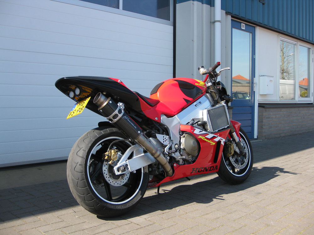 Honda vtr streetfighter #7